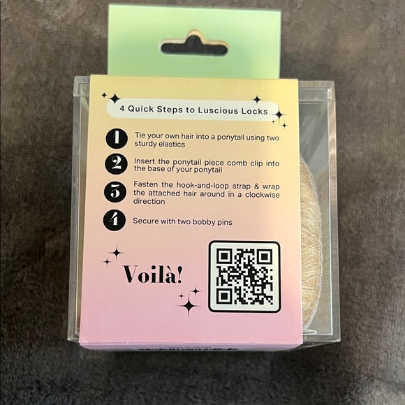 Cinnamon Bun Ponytail Extension - Blonde - Picture 3 of 3